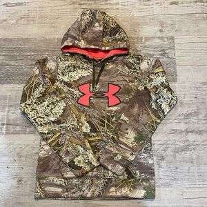 Under Armour sweatshirt